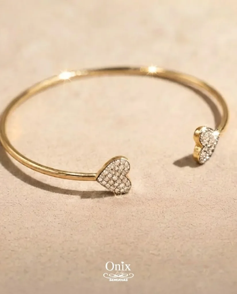Bracelete Corações Cravejados
